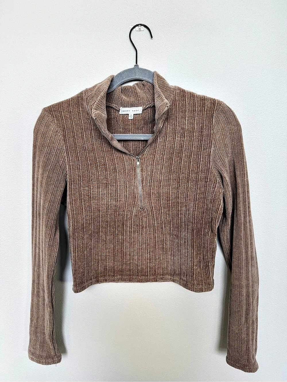 Emory Park Cropped Half-Zip Sweater in Brown Size Medium Like New